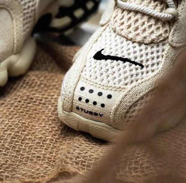 Air Zoom Spiridon Caged Stussy, beige - Imagen 2